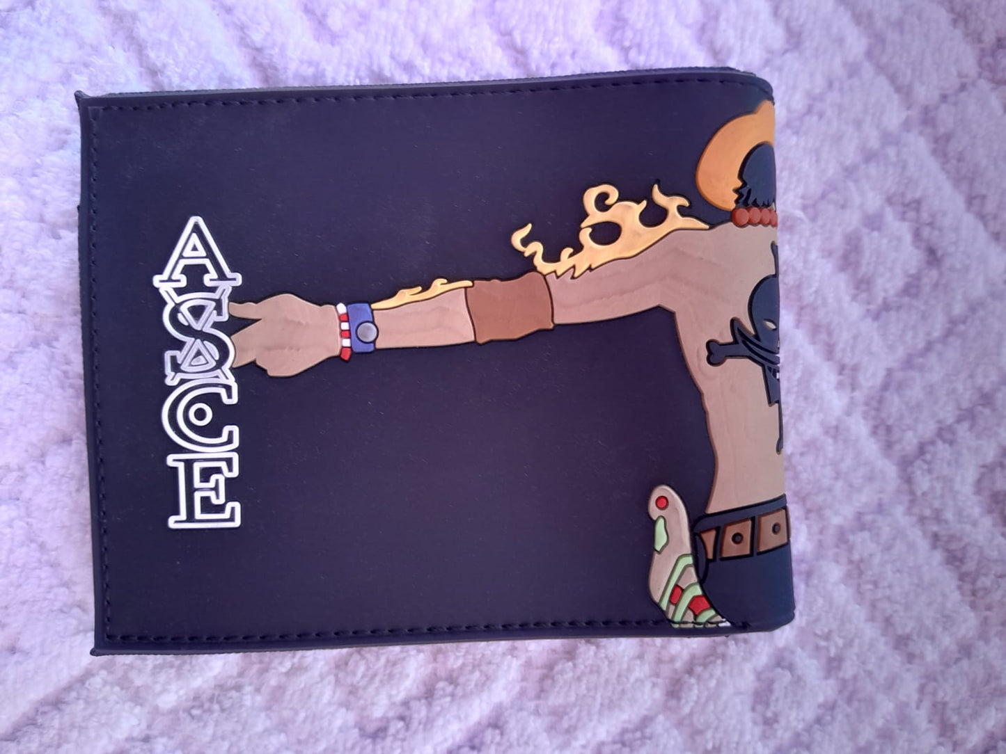Cartera one piece asce