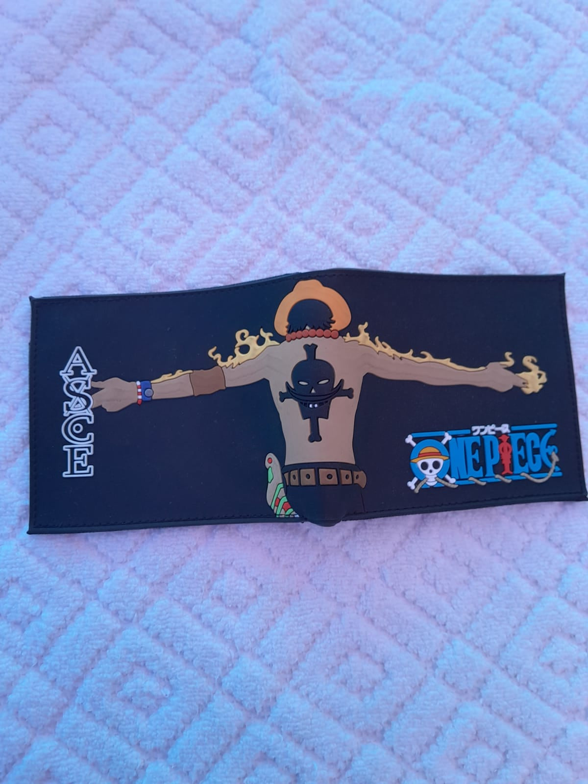 Cartera one piece asce